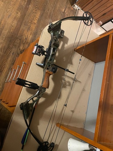 Mathews solo cam - mathews, hand